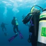 Divers breathing underwater with Nitrox Divers breathing underwater with Nitrox